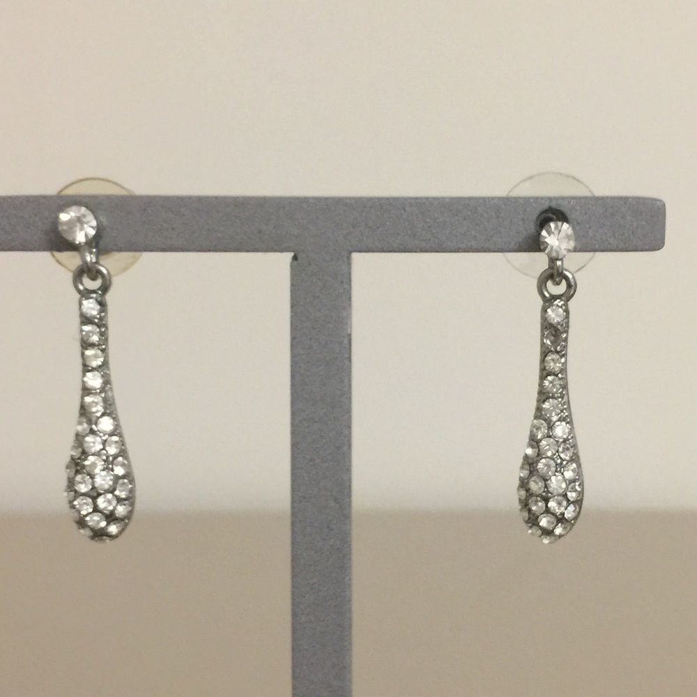 Cache Crystal drop earrings
